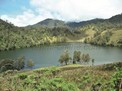 Menjelajah Percikan Surga di Mahameru