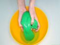 Cara Membuat Slime dengan Tepung Kanji yang Aman untuk Anak