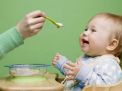 Tips yang Harus Diperhatikan saat Memperkenalkan MPASI kepada Bayi