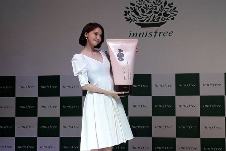 Bersama Yoona SNSD Innisfree Hadirkan 7 Varian Volcanic Color Clay Mask