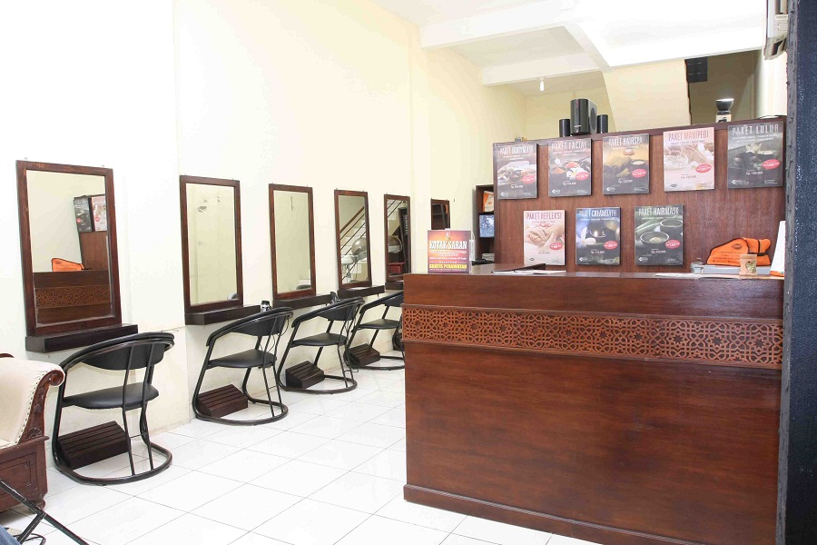 Kisah Ny. Tukimin Pensiunan Produktif: Berkarya dari Rumah dengan Salon Muslimah